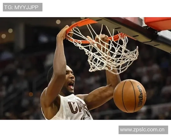 小莫布里首秀表现亮眼18分钟内贡献12分6板2助助力球队胜利