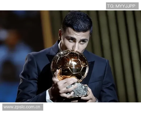 贝林厄姆荣膺英格兰2425赛季最佳男足球员皇马官方祝贺他取得佳绩