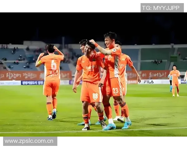 江原FC主帅赞成都蓉城实力强劲认为其在K联赛也能称雄 江原FC主帅赞成都蓉城实力强劲认为其在K联赛也能称雄