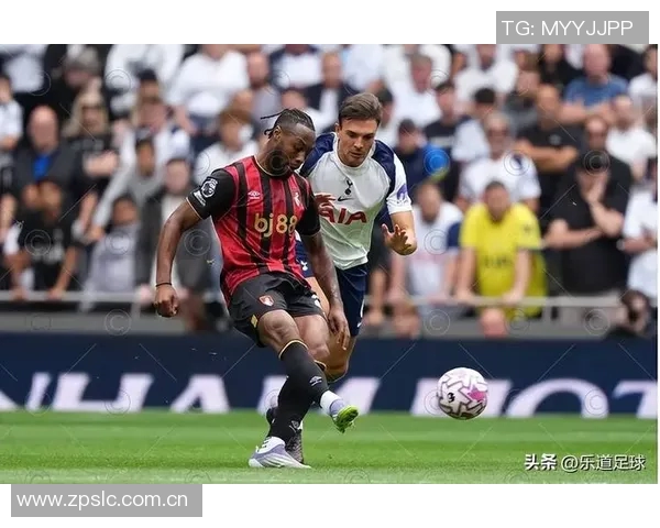 前曼联球探称塞梅尼奥表现超出预期红魔热刺均有意引进他 前曼联球探称塞梅尼奥表现超出预期红魔热刺均有意引进他