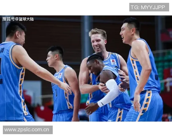 媒体人发声祝愿凡博早日康复归队助力北京冲击冠军