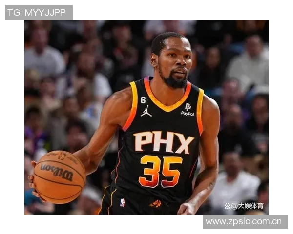 火箭队训练日常曝光杜兰特单打技艺提升申京专注低位技术磨练