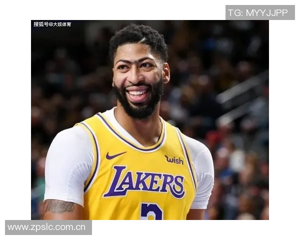 浓眉用表情包回应热议引发网友热讨论究竟什么意思