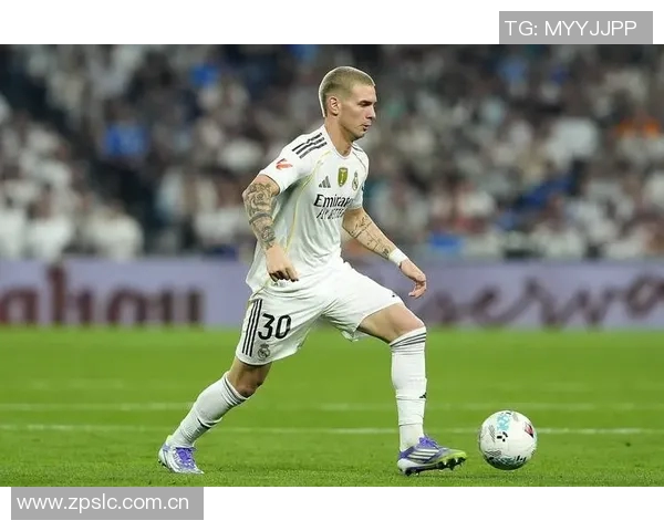 马斯坦托诺称赞梅西是最佳场上教练与他踢球轻松愉快 马斯坦托诺称赞梅西是最佳场上教练与他踢球轻松愉快