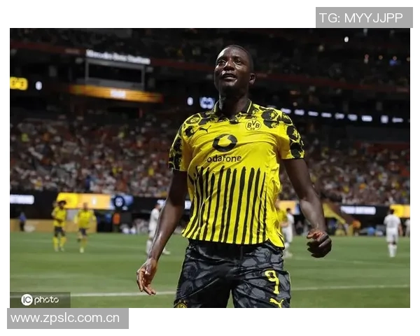 多特蒙德锋线新星吉拉西表现惊艳开赛7场斩获6球2助攻