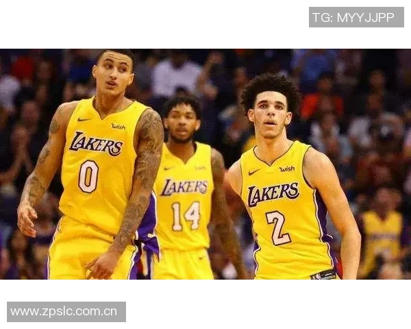 特奎维恩史密斯砍下41分10篮板媒体人称其为归化新星太吸引人