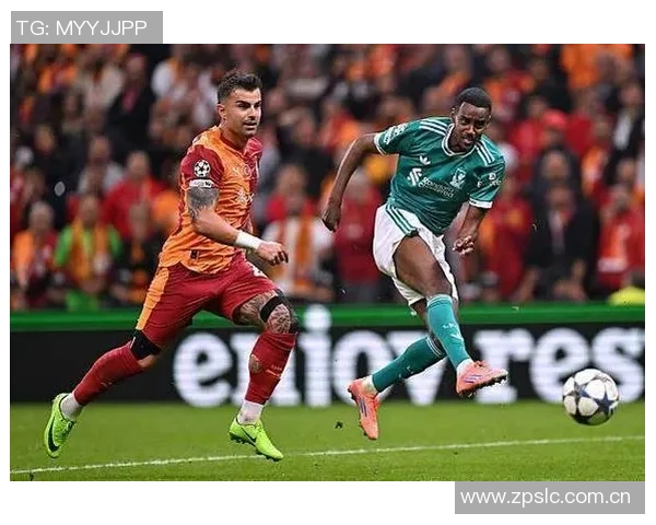 利物浦新海报亮相对阵利兹联维尔茨阿利松伊萨克齐聚一堂