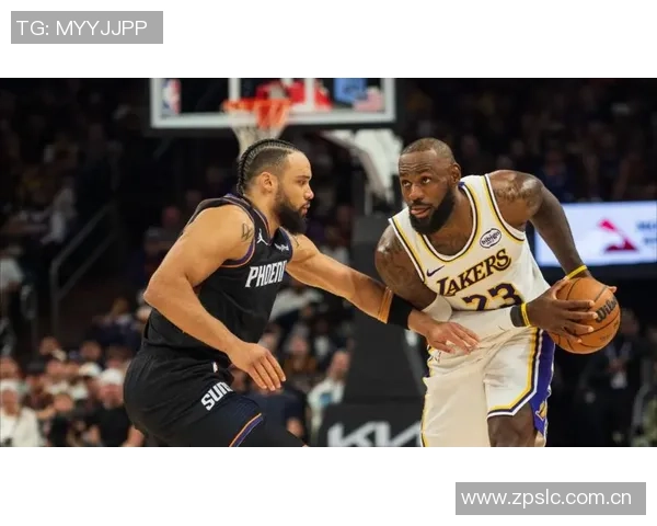 奥特谈三分犯规争议裁判称布克触碰詹姆斯手腕我未能清晰观察到